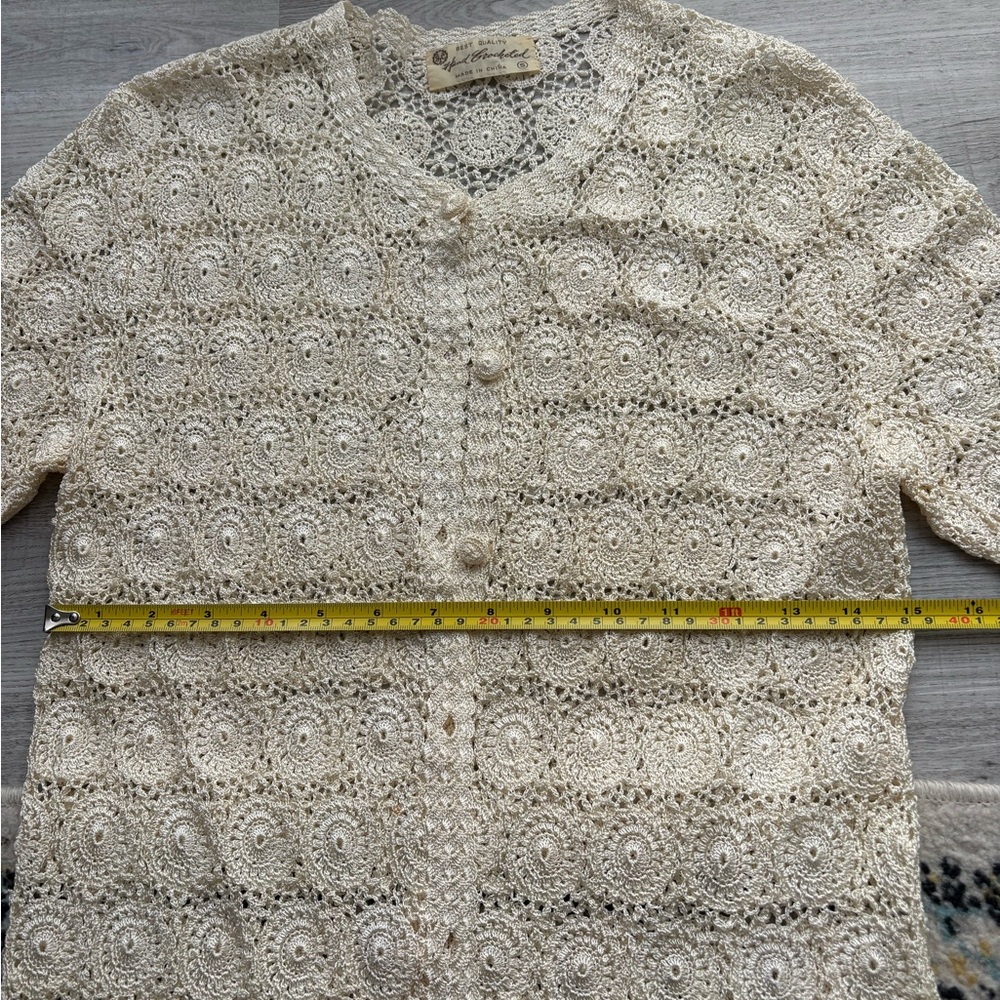 Vintage Hand Crocheted Doily Pattern Short Sleeve Button Down Cardigan Sweater S - Picture 5 of 11